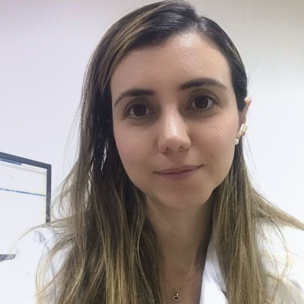 Consulta de oftalmología general y de córnea